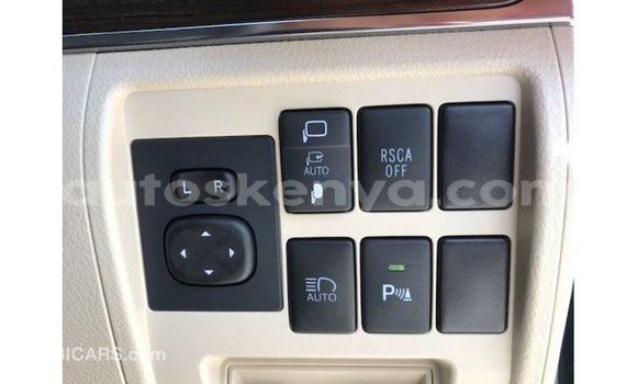 Nunua Imported Toyota Land Cruiser Nyeusi Gari ndani ya Import - Dubai nchini Kati Kenya Nunua Imported Toyota Land Cruiser Nyeusi Gari ndani ya Import - Dubai nchini Kati Kenya