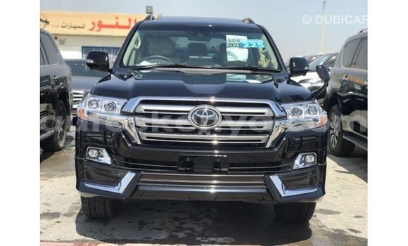 Nunua Imported Toyota Land Cruiser Nyeusi Gari ndani ya Import - Dubai nchini Kati Kenya Nunua Imported Toyota Land Cruiser Nyeusi Gari ndani ya Import - Dubai nchini Kati Kenya