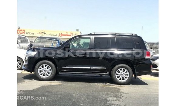 Nunua Imported Toyota Land Cruiser Nyeusi Gari ndani ya Import - Dubai nchini Kati Kenya Nunua Imported Toyota Land Cruiser Nyeusi Gari ndani ya Import - Dubai nchini Kati Kenya