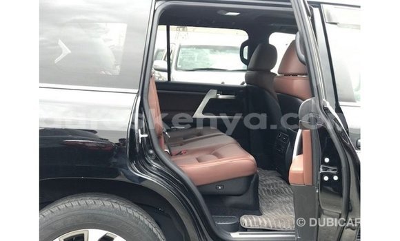 Nunua Imported Toyota Land Cruiser Nyeusi Gari ndani ya Import - Dubai nchini Kati Kenya Nunua Imported Toyota Land Cruiser Nyeusi Gari ndani ya Import - Dubai nchini Kati Kenya