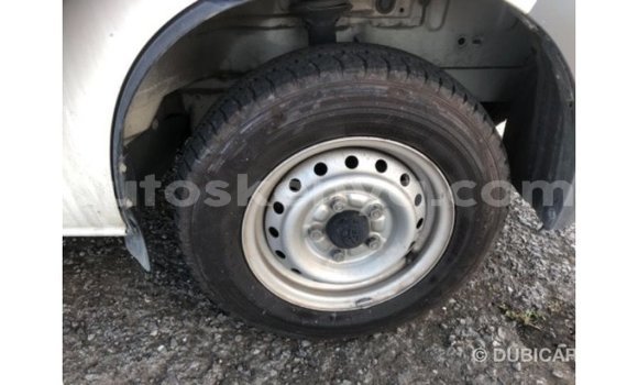 Nunua Imported Toyota Ade Nyeupe Lori ndani ya Import - Dubai nchini Kati Kenya Nunua Imported Toyota Ade Nyeupe Lori ndani ya Import - Dubai nchini Kati Kenya