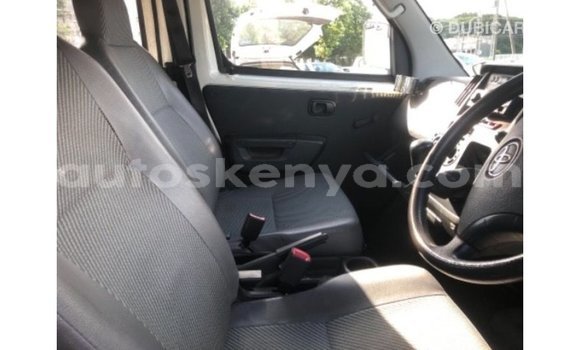 Nunua Imported Toyota Ade Nyeupe Lori ndani ya Import - Dubai nchini Kati Kenya Nunua Imported Toyota Ade Nyeupe Lori ndani ya Import - Dubai nchini Kati Kenya