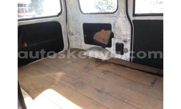 Nunua Imported Toyota Ade Nyeupe Lori ndani ya Import - Dubai nchini Kati Kenya Nunua Imported Toyota Ade Nyeupe Lori ndani ya Import - Dubai nchini Kati Kenya