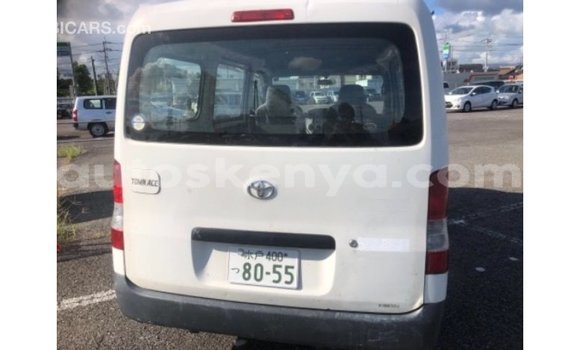 Nunua Imported Toyota Ade Nyeupe Lori ndani ya Import - Dubai nchini Kati Kenya Nunua Imported Toyota Ade Nyeupe Lori ndani ya Import - Dubai nchini Kati Kenya