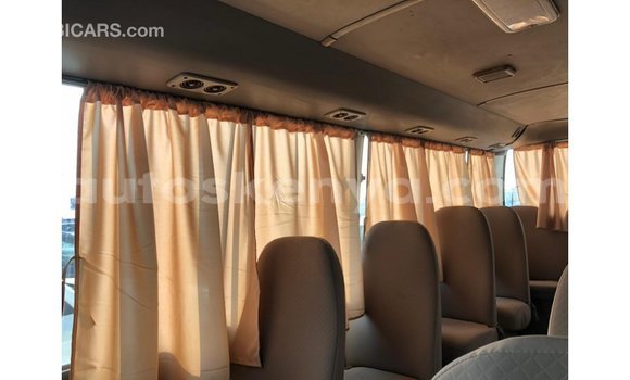 Nunua Imported Toyota Coaster Nyeupe Gari ndani ya Import - Dubai nchini Kati Kenya Nunua Imported Toyota Coaster Nyeupe Gari ndani ya Import - Dubai nchini Kati Kenya