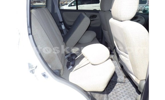 Imported Suzuki Escudo White Makiinaa iti Import - Dubai keessatti Central Kenya keessatti Imported Suzuki Escudo White Makiinaa iti Import - Dubai keessatti Central Kenya keessatti