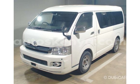 Nunua Imported Toyota Hiace Nyeupe Gari ndani ya Import - Dubai nchini Kati Kenya Nunua Imported Toyota Hiace Nyeupe Gari ndani ya Import - Dubai nchini Kati Kenya