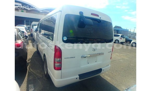 Nunua Imported Toyota Hiace Nyeupe Gari ndani ya Import - Dubai nchini Kati Kenya Nunua Imported Toyota Hiace Nyeupe Gari ndani ya Import - Dubai nchini Kati Kenya