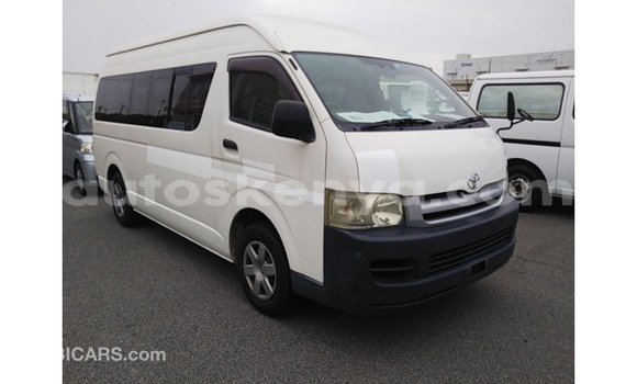 Buy Import Toyota Hiace White Car in Import - Dubai in Central Kenya Buy Import Toyota Hiace White Car in Import - Dubai in Central Kenya