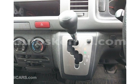 Buy Import Toyota Hiace White Car in Import - Dubai in Central Kenya Buy Import Toyota Hiace White Car in Import - Dubai in Central Kenya