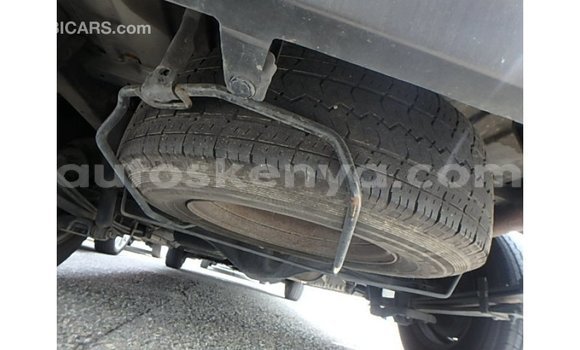 Buy Import Toyota Hiace White Car in Import - Dubai in Central Kenya Buy Import Toyota Hiace White Car in Import - Dubai in Central Kenya