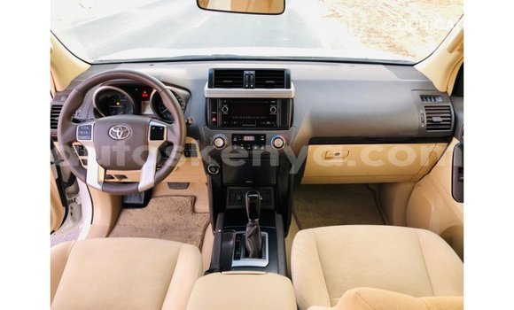 Imported Toyota Prado White Makiinaa iti Import - Dubai keessatti Central Kenya keessatti Imported Toyota Prado White Makiinaa iti Import - Dubai keessatti Central Kenya keessatti