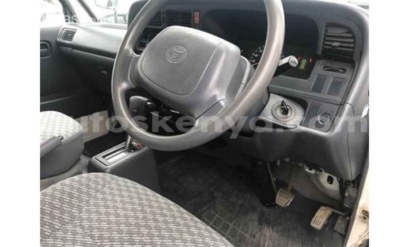 Nunua Imported Toyota Hiace Nyeupe Gari ndani ya Import - Dubai nchini Kati Kenya Nunua Imported Toyota Hiace Nyeupe Gari ndani ya Import - Dubai nchini Kati Kenya