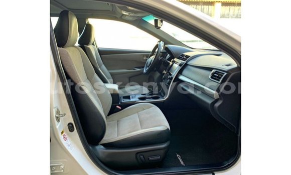 Nunua Imported Toyota Camry Nyeupe Gari ndani ya Import - Dubai nchini Kati Kenya Nunua Imported Toyota Camry Nyeupe Gari ndani ya Import - Dubai nchini Kati Kenya