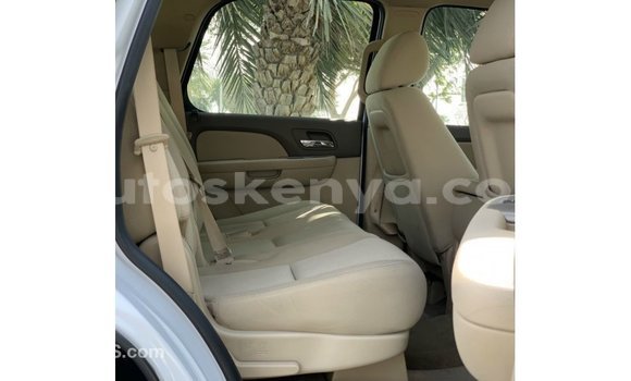 Imported Chevrolet Tahoe White Makiinaa iti Import - Dubai keessatti Central Kenya keessatti Imported Chevrolet Tahoe White Makiinaa iti Import - Dubai keessatti Central Kenya keessatti