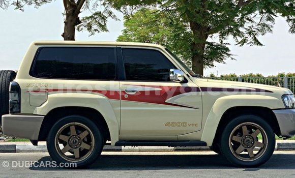 Nunua Imported Nissan Patrol Beige Gari ndani ya Import - Dubai nchini Kati Kenya Nunua Imported Nissan Patrol Beige Gari ndani ya Import - Dubai nchini Kati Kenya