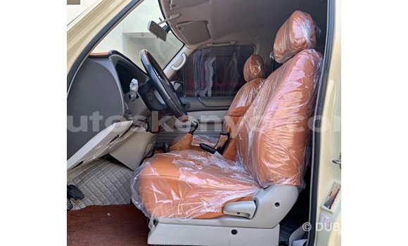 Nunua Imported Nissan Patrol Beige Gari ndani ya Import - Dubai nchini Kati Kenya Nunua Imported Nissan Patrol Beige Gari ndani ya Import - Dubai nchini Kati Kenya