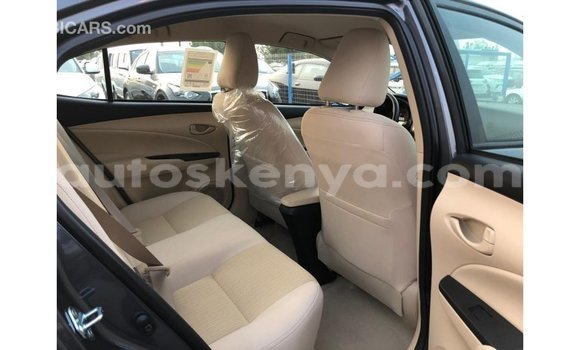 Nunua Imported Toyota DA Brown Lori ndani ya Import - Dubai nchini Kati Kenya Nunua Imported Toyota DA Brown Lori ndani ya Import - Dubai nchini Kati Kenya