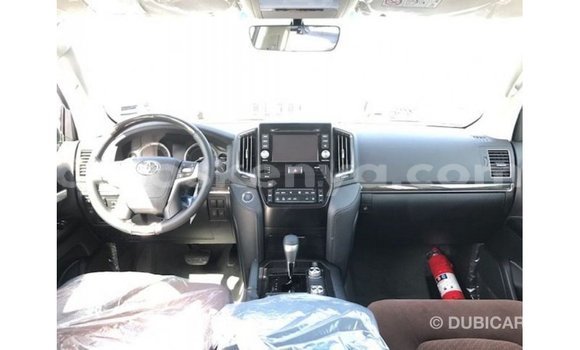 Buy Import Toyota Land Cruiser Black Car in Import - Dubai in Central Kenya Buy Import Toyota Land Cruiser Black Car in Import - Dubai in Central Kenya