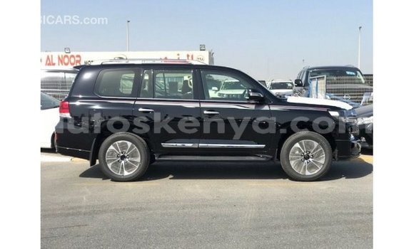 Buy Import Toyota Land Cruiser Black Car in Import - Dubai in Central Kenya Buy Import Toyota Land Cruiser Black Car in Import - Dubai in Central Kenya
