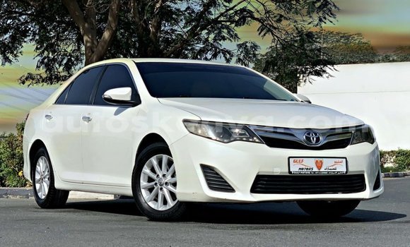 Buy Import Toyota Camry White Car in Import - Dubai in Central Kenya