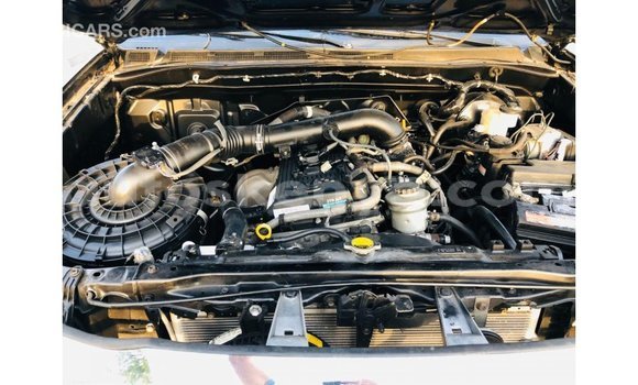 Imported Toyota Fortuner Black Makiinaa iti Import - Dubai keessatti Central Kenya keessatti Imported Toyota Fortuner Black Makiinaa iti Import - Dubai keessatti Central Kenya keessatti