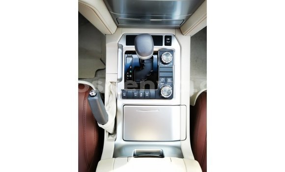 Nunua Imported Toyota Land Cruiser Nyingine Gari ndani ya Import - Dubai nchini Kati Kenya Nunua Imported Toyota Land Cruiser Nyingine Gari ndani ya Import - Dubai nchini Kati Kenya