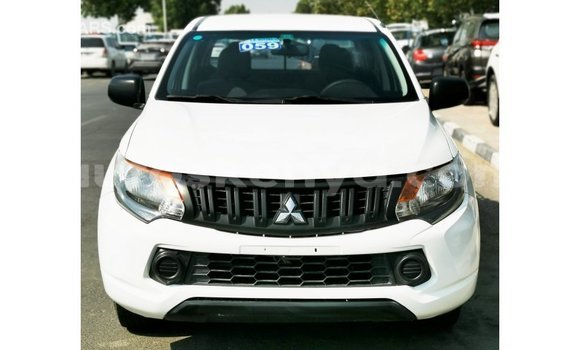 Buy Import Mitsubishi L200 White Car in Import - Dubai in Central Kenya Buy Import Mitsubishi L200 White Car in Import - Dubai in Central Kenya