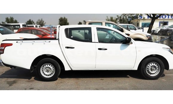 Buy Import Mitsubishi L200 White Car in Import - Dubai in Central Kenya Buy Import Mitsubishi L200 White Car in Import - Dubai in Central Kenya