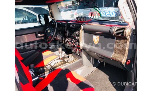 Buy Import Toyota FJ Cruiser Black Car in Import - Dubai in Central Kenya Buy Import Toyota FJ Cruiser Black Car in Import - Dubai in Central Kenya