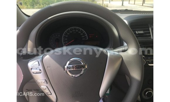 Nunua Imported Nissan Sunny Nyeupe Gari ndani ya Import - Dubai nchini Kati Kenya Nunua Imported Nissan Sunny Nyeupe Gari ndani ya Import - Dubai nchini Kati Kenya