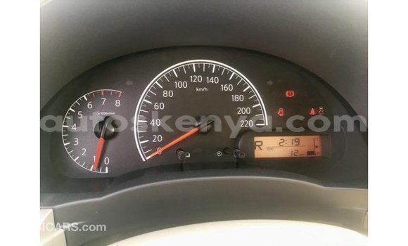 Nunua Imported Nissan Sunny Nyeupe Gari ndani ya Import - Dubai nchini Kati Kenya Nunua Imported Nissan Sunny Nyeupe Gari ndani ya Import - Dubai nchini Kati Kenya
