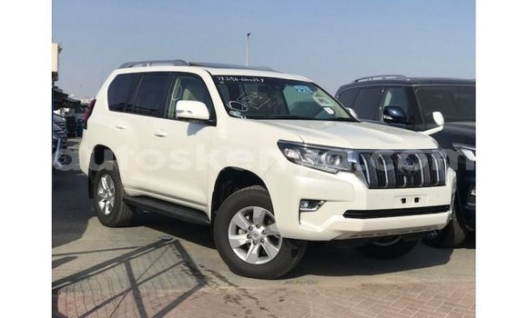 Nunua Imported Toyota Prado Nyeupe Gari ndani ya Import - Dubai nchini Kati Kenya Nunua Imported Toyota Prado Nyeupe Gari ndani ya Import - Dubai nchini Kati Kenya