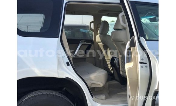 Nunua Imported Toyota Prado Nyeupe Gari ndani ya Import - Dubai nchini Kati Kenya Nunua Imported Toyota Prado Nyeupe Gari ndani ya Import - Dubai nchini Kati Kenya