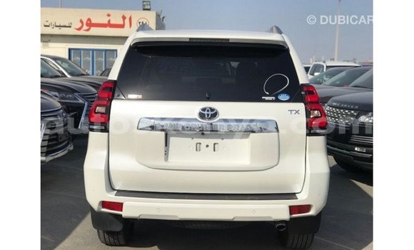 Nunua Imported Toyota Prado Nyeupe Gari ndani ya Import - Dubai nchini Kati Kenya Nunua Imported Toyota Prado Nyeupe Gari ndani ya Import - Dubai nchini Kati Kenya