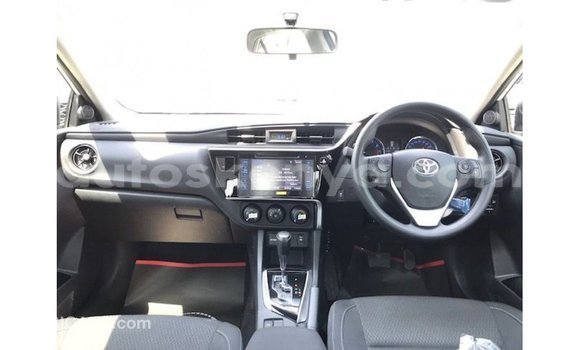 Imported Toyota Corolla White Makiinaa iti Import - Dubai keessatti Central Kenya keessatti Imported Toyota Corolla White Makiinaa iti Import - Dubai keessatti Central Kenya keessatti