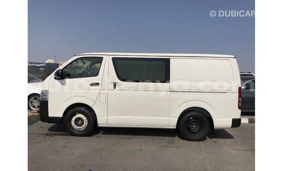 Nunua Imported Toyota Hiace Nyeupe Gari ndani ya Import - Dubai nchini Kati Kenya Nunua Imported Toyota Hiace Nyeupe Gari ndani ya Import - Dubai nchini Kati Kenya