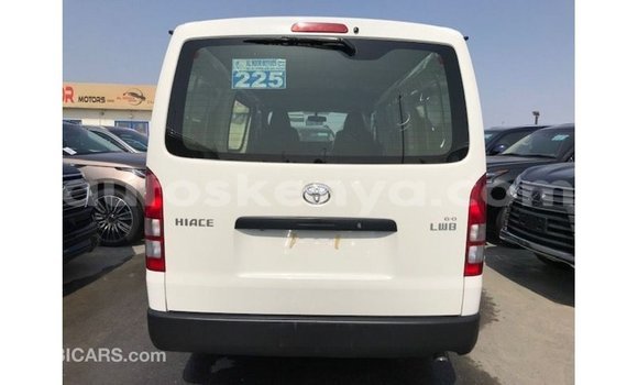 Nunua Imported Toyota Hiace Nyeupe Gari ndani ya Import - Dubai nchini Kati Kenya Nunua Imported Toyota Hiace Nyeupe Gari ndani ya Import - Dubai nchini Kati Kenya