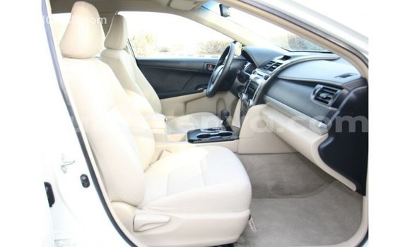 Buy Import Toyota Camry White Car in Import - Dubai in Central Kenya Buy Import Toyota Camry White Car in Import - Dubai in Central Kenya