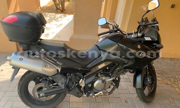 Oofamaa Suzuki DR Black Doqdoqqee iti Nairobi keessatti Nairobi keessatti