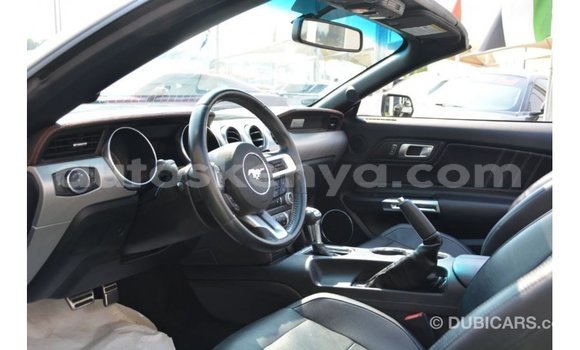 Imported Ford Mustang White Makiinaa iti Import - Dubai keessatti Central Kenya keessatti Imported Ford Mustang White Makiinaa iti Import - Dubai keessatti Central Kenya keessatti