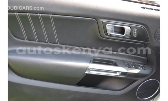 Imported Ford Mustang White Makiinaa iti Import - Dubai keessatti Central Kenya keessatti Imported Ford Mustang White Makiinaa iti Import - Dubai keessatti Central Kenya keessatti