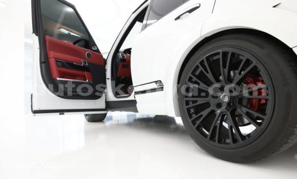 Buy Import Land Rover Range Rover White Car in Import - Dubai in Central Kenya Buy Import Land Rover Range Rover White Car in Import - Dubai in Central Kenya