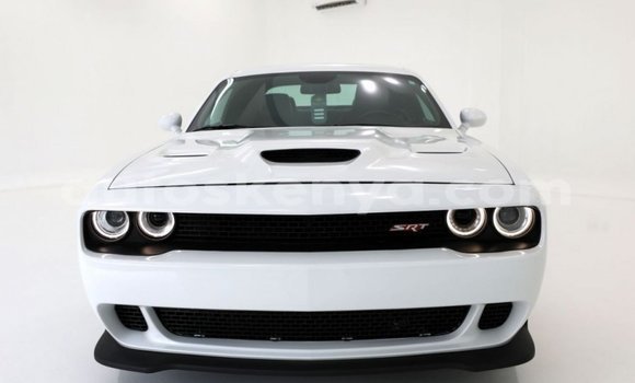 Nunua Imported Dodge Challenger Nyeupe Gari ndani ya Import - Dubai nchini Kati Kenya
