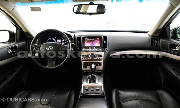 Nunua Imported Infiniti Q Bluu Gari ndani ya Import - Dubai nchini Kati Kenya Nunua Imported Infiniti Q Bluu Gari ndani ya Import - Dubai nchini Kati Kenya