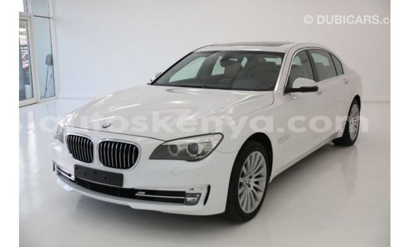 Imported BMW HP White Doqdoqqee iti Import - Dubai keessatti Central Kenya keessatti Imported BMW HP White Doqdoqqee iti Import - Dubai keessatti Central Kenya keessatti