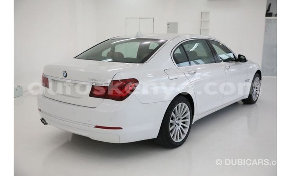 Imported BMW HP White Doqdoqqee iti Import - Dubai keessatti Central Kenya keessatti Imported BMW HP White Doqdoqqee iti Import - Dubai keessatti Central Kenya keessatti