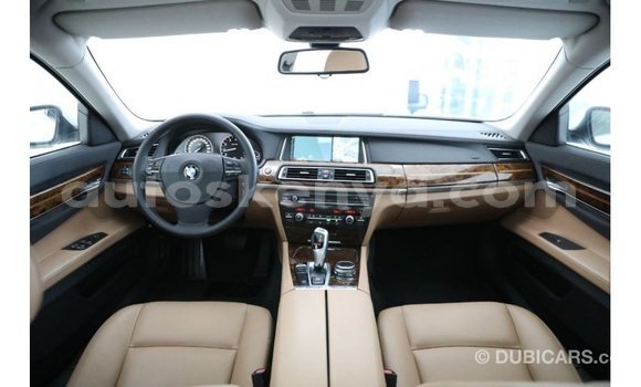 Imported BMW HP White Doqdoqqee iti Import - Dubai keessatti Central Kenya keessatti Imported BMW HP White Doqdoqqee iti Import - Dubai keessatti Central Kenya keessatti