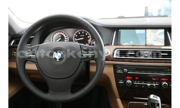 Imported BMW HP White Doqdoqqee iti Import - Dubai keessatti Central Kenya keessatti Imported BMW HP White Doqdoqqee iti Import - Dubai keessatti Central Kenya keessatti