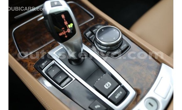 Imported BMW HP White Doqdoqqee iti Import - Dubai keessatti Central Kenya keessatti Imported BMW HP White Doqdoqqee iti Import - Dubai keessatti Central Kenya keessatti